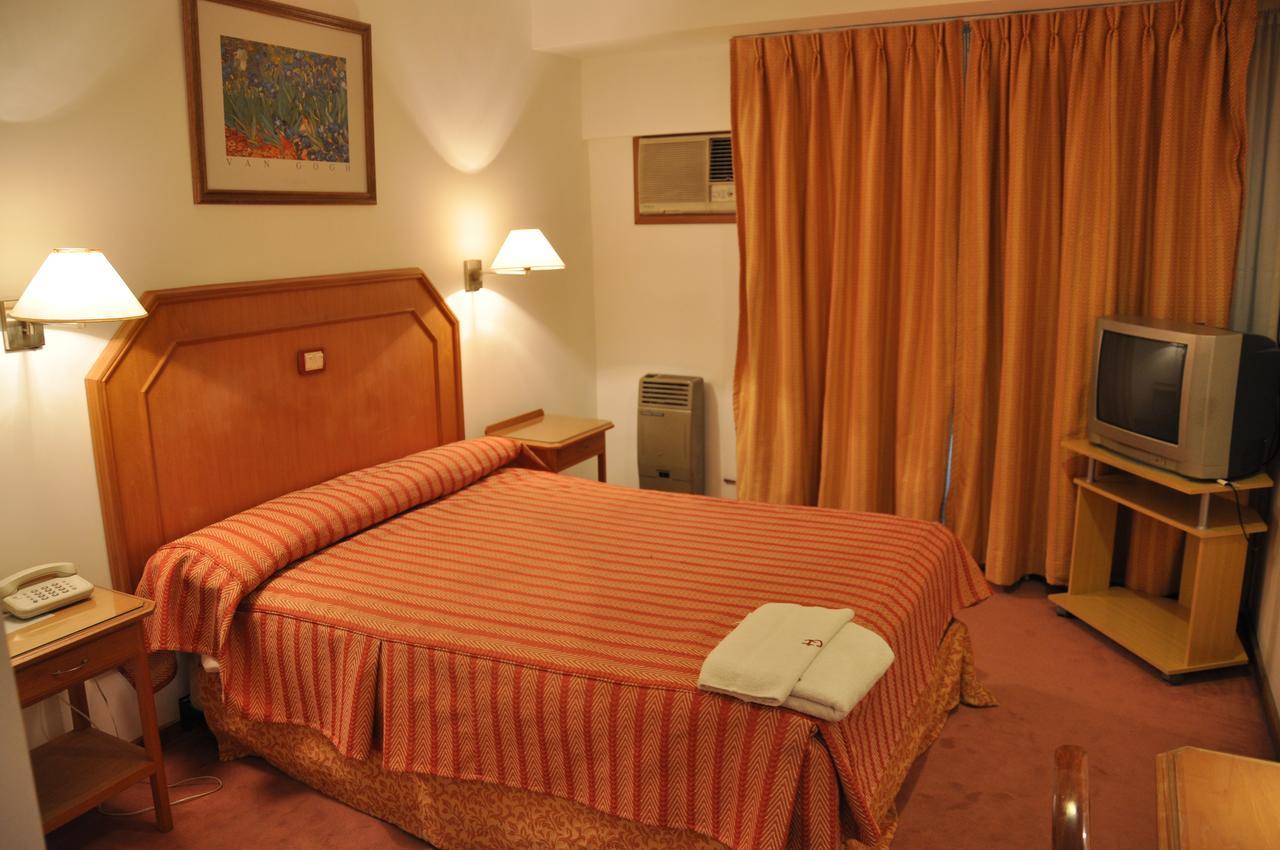 Centro Hotel Villa Mercedes Buitenkant foto